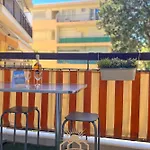 아파트 Le Surcouf By 4 By Sunset 르까네