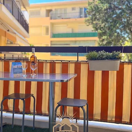Apartment Le Surcouf By 4 By Sunset Le Cannet