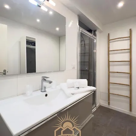 아파트 Le Surcouf By 4 By Sunset *