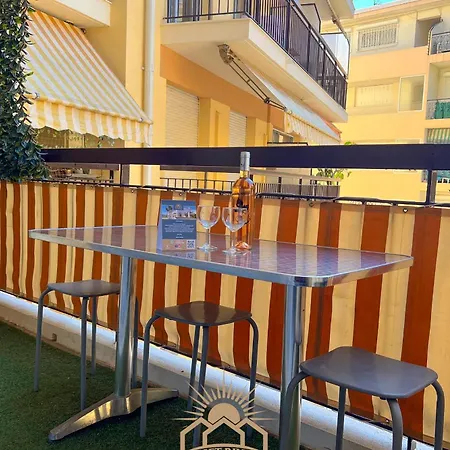 아파트 Le Surcouf By 4 By Sunset *